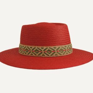 sombrero de papel en color rojo