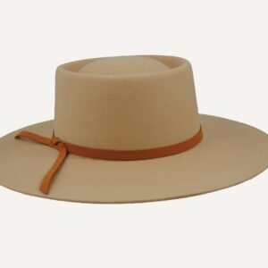 sombrero de ala plana