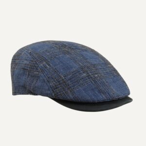 gorra estilo clásico con toque moderno en azules con rayas