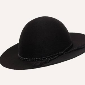 sombrero de cura romano