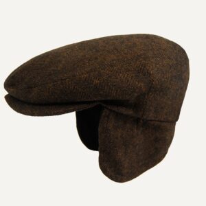 gorra marrón de espiga fina con orejeras