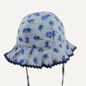 sombrerito de tela azul
